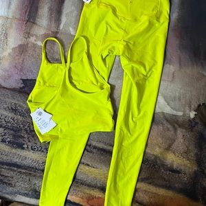 Neon Green 2-Piece Activewear Set - S/M - NWT